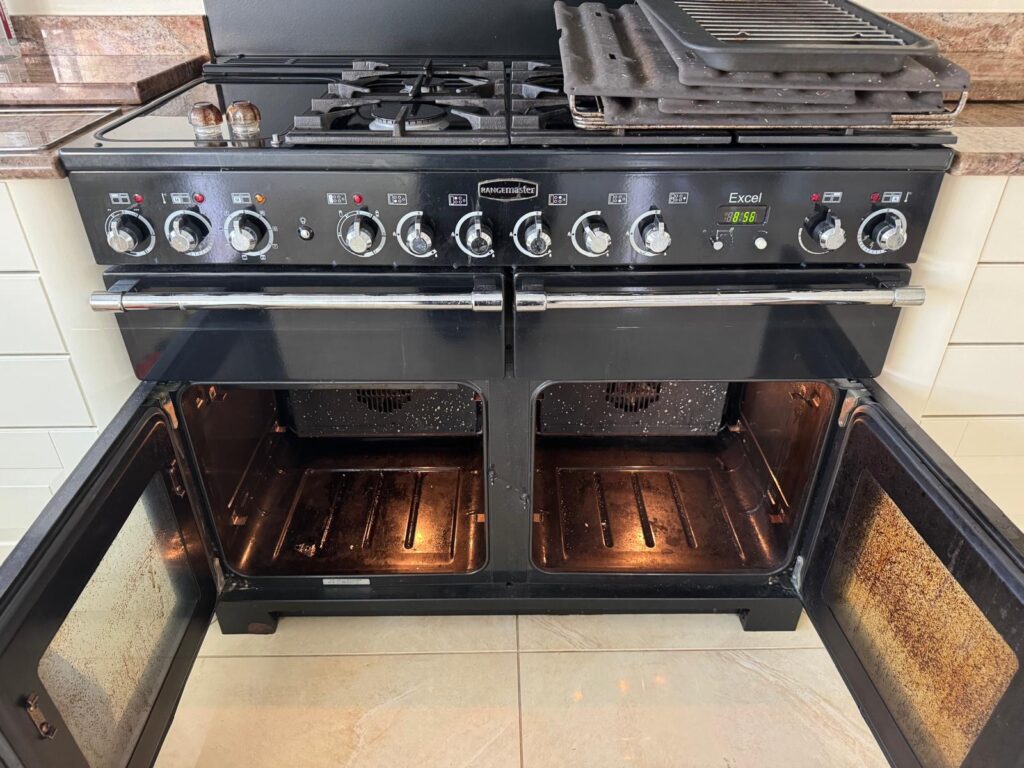 oven-clean-in-goffs-oak-1