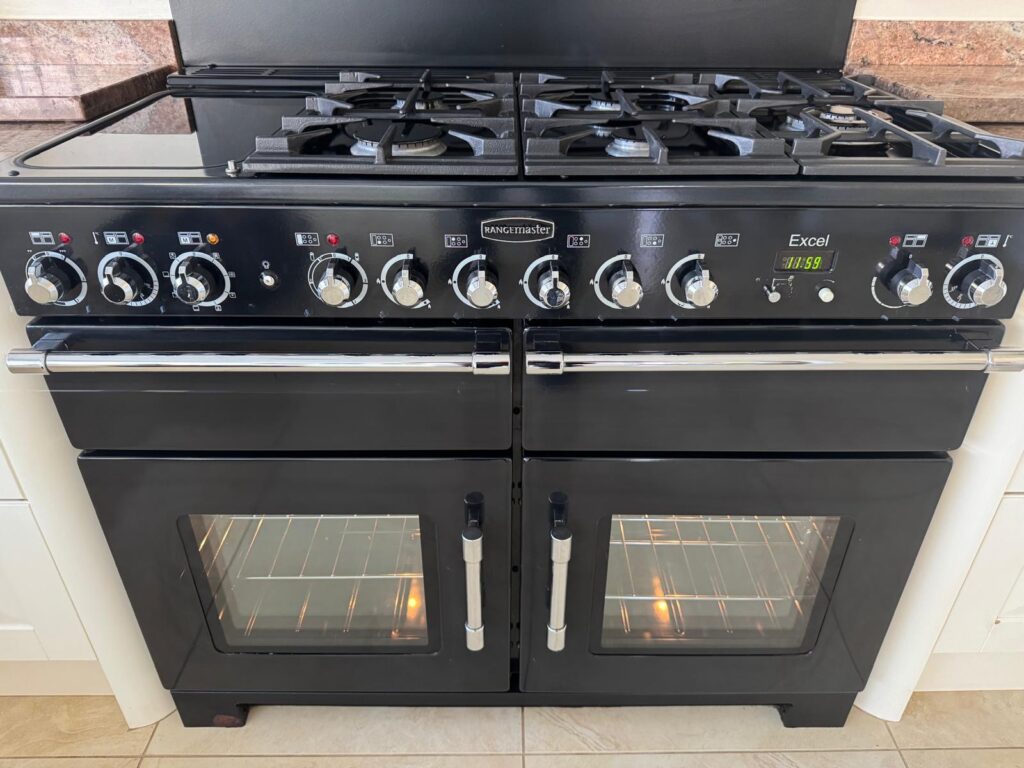 oven-clean-in-goffs-oak-3